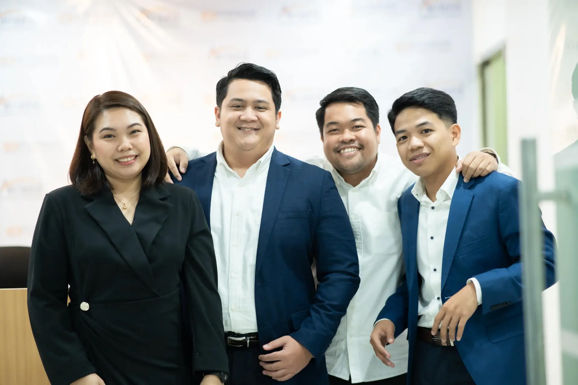 A group photo of young aspiring leaders at EDI Staffbuilders