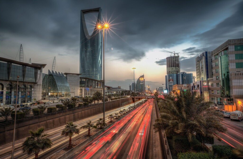 Filipino OFWs working jobs in Saudi Arabia placed by EDI Staffbuilders International